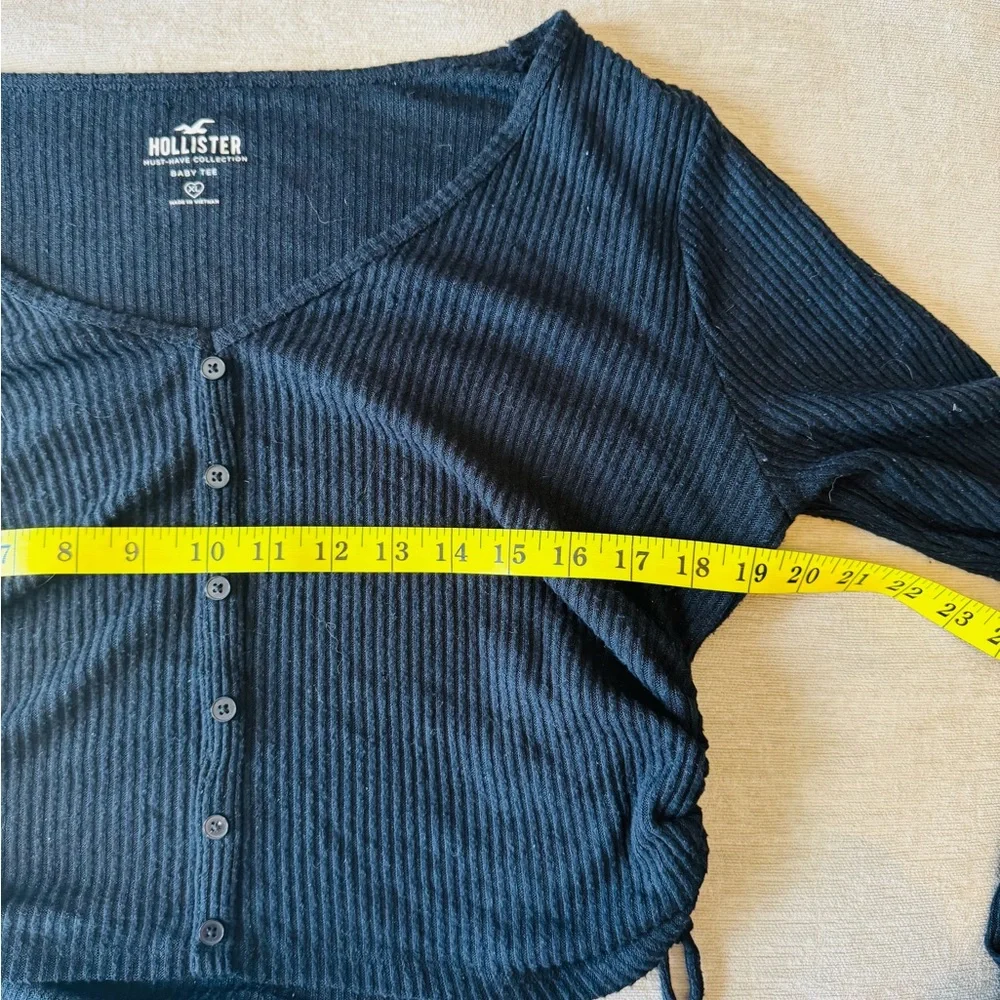 Hollister Woman’s XL Black Ribbed Baby Tee Long Sleeve Boxy Fit Top
